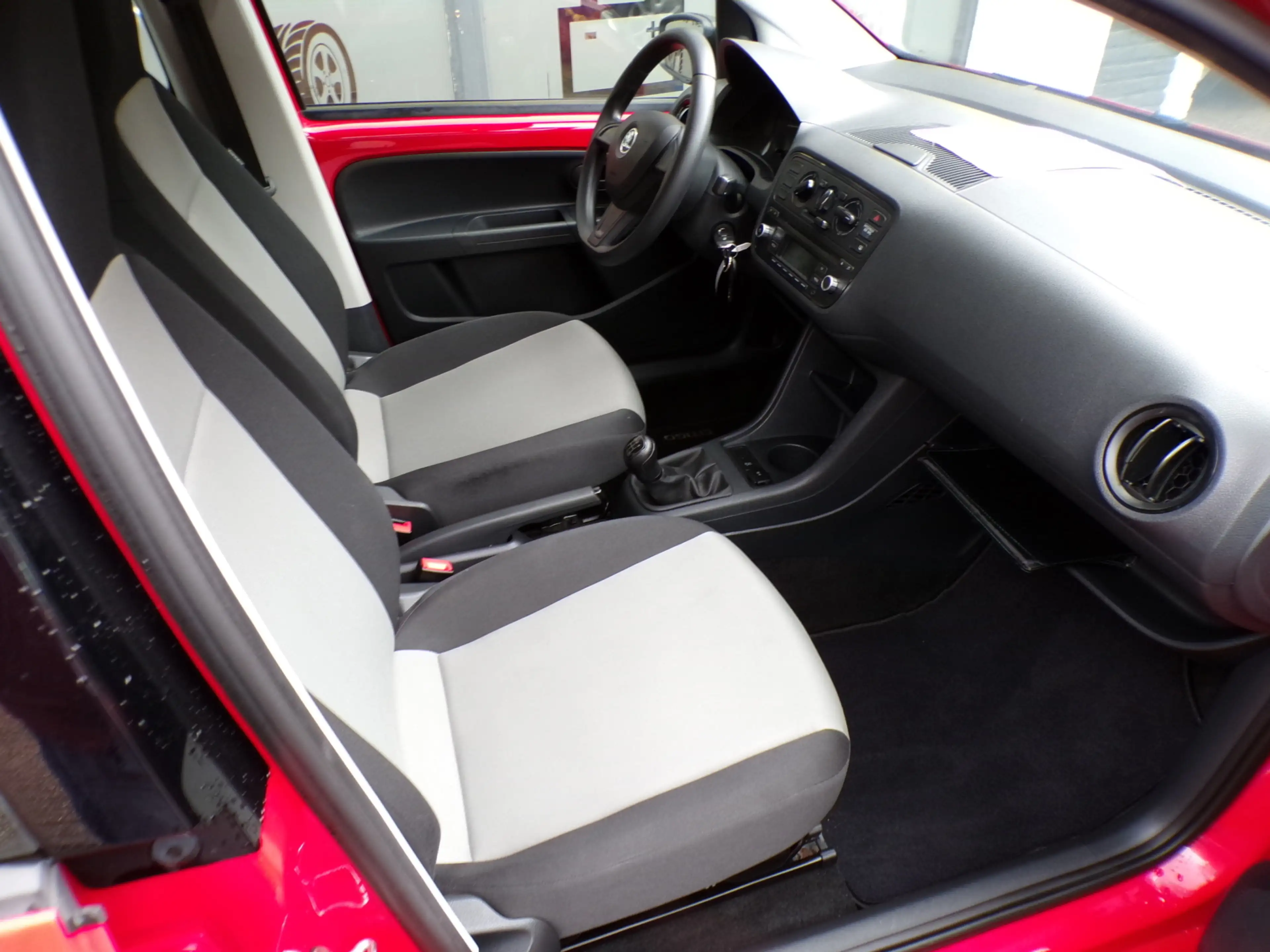 Skoda Citigo 1.0 5-Drs Bl+ck & Red TOP STAAT! — photo 7