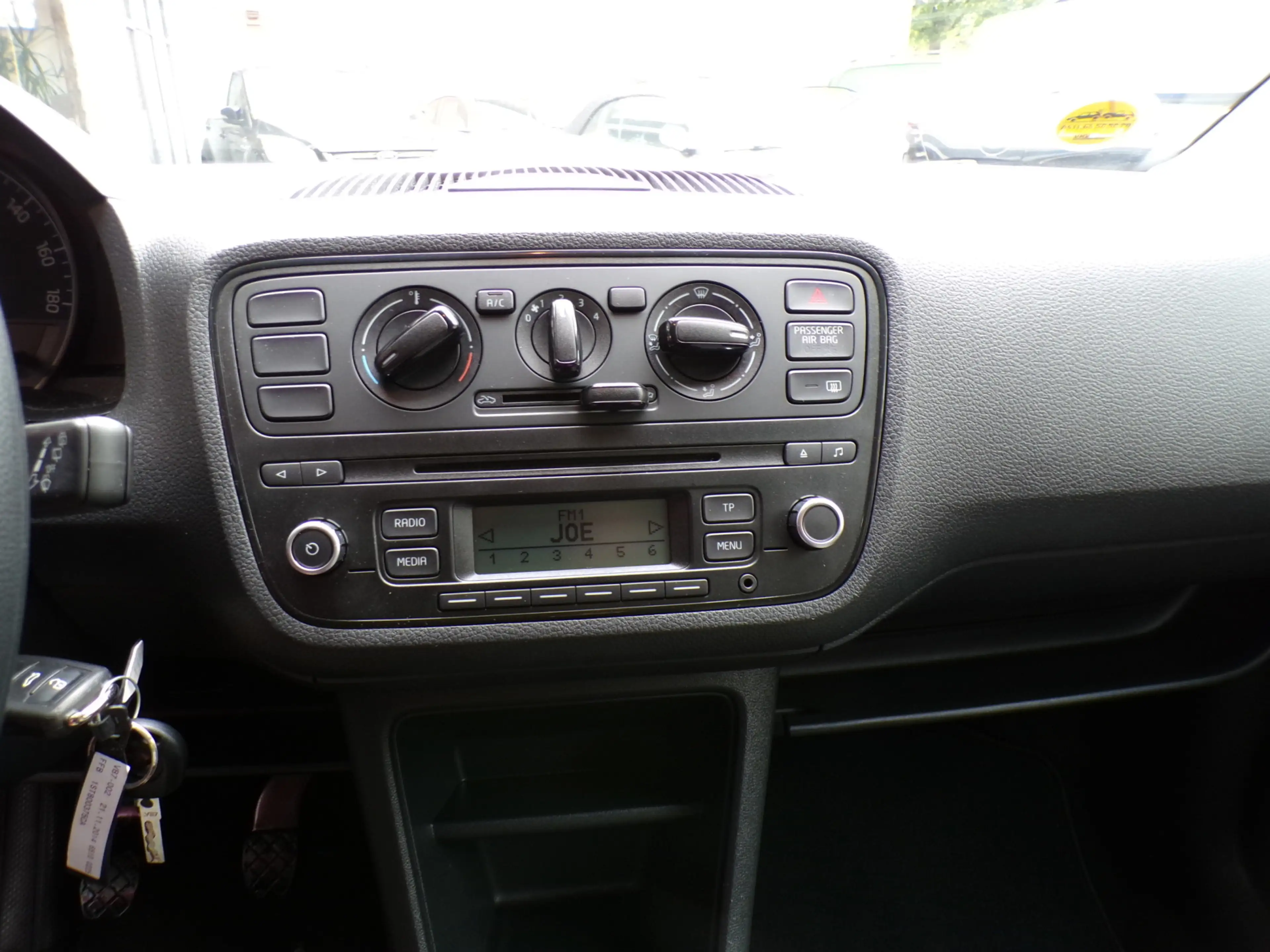 Skoda Citigo 1.0 5-Drs Bl+ck & Red TOP STAAT! — photo 11