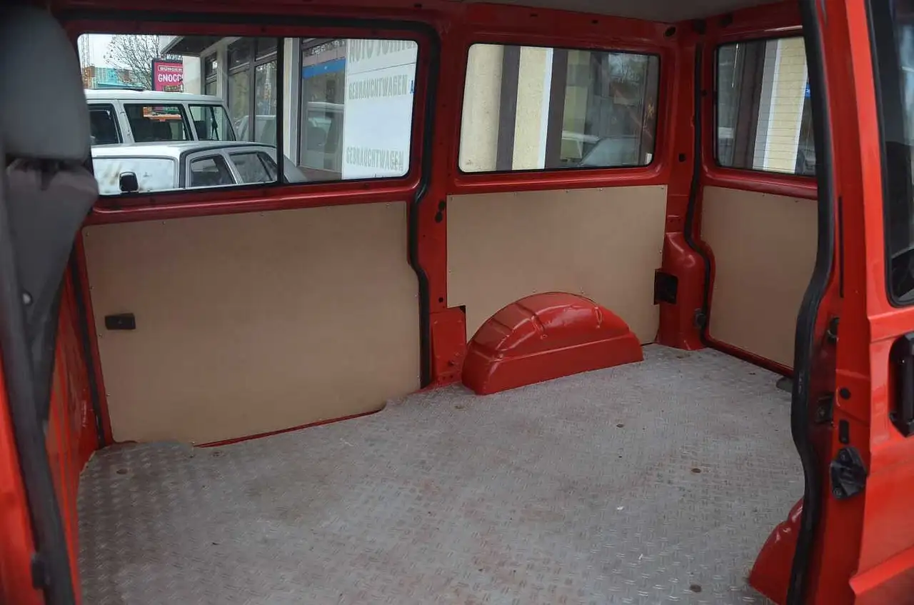 Volkswagen T4 Bus Syncro 2,5 Benziner, original 77500m, foto 6