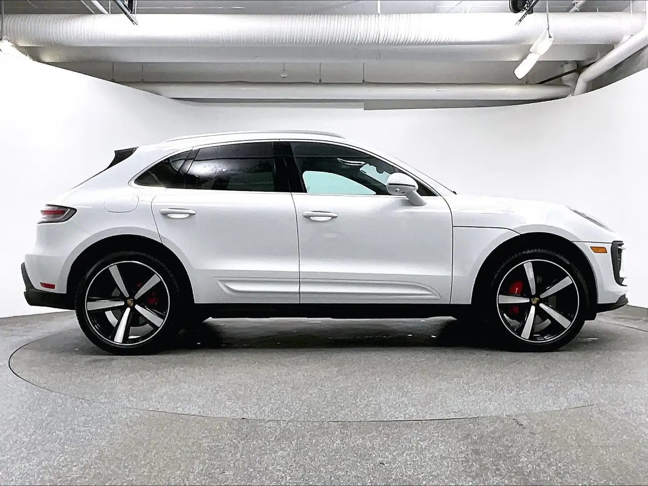 Porsche Macan photo Porsche Macan