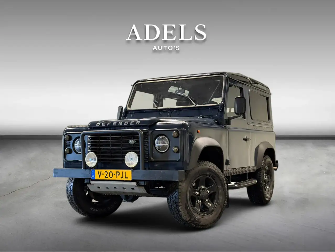 Land Rover Defender 2.0 MPI 90 Grijskenteken ex. Carabinieri Trekhaak, foto 1