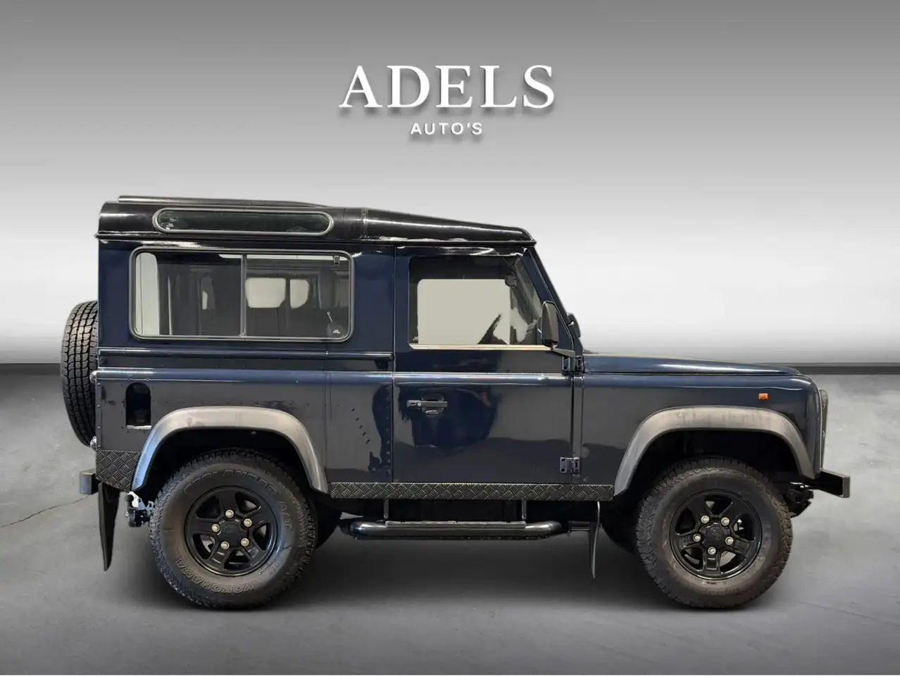 Land Rover Defender 2.0 MPI 90 Grijskenteken ex. Carabinieri Trekhaak, foto 4