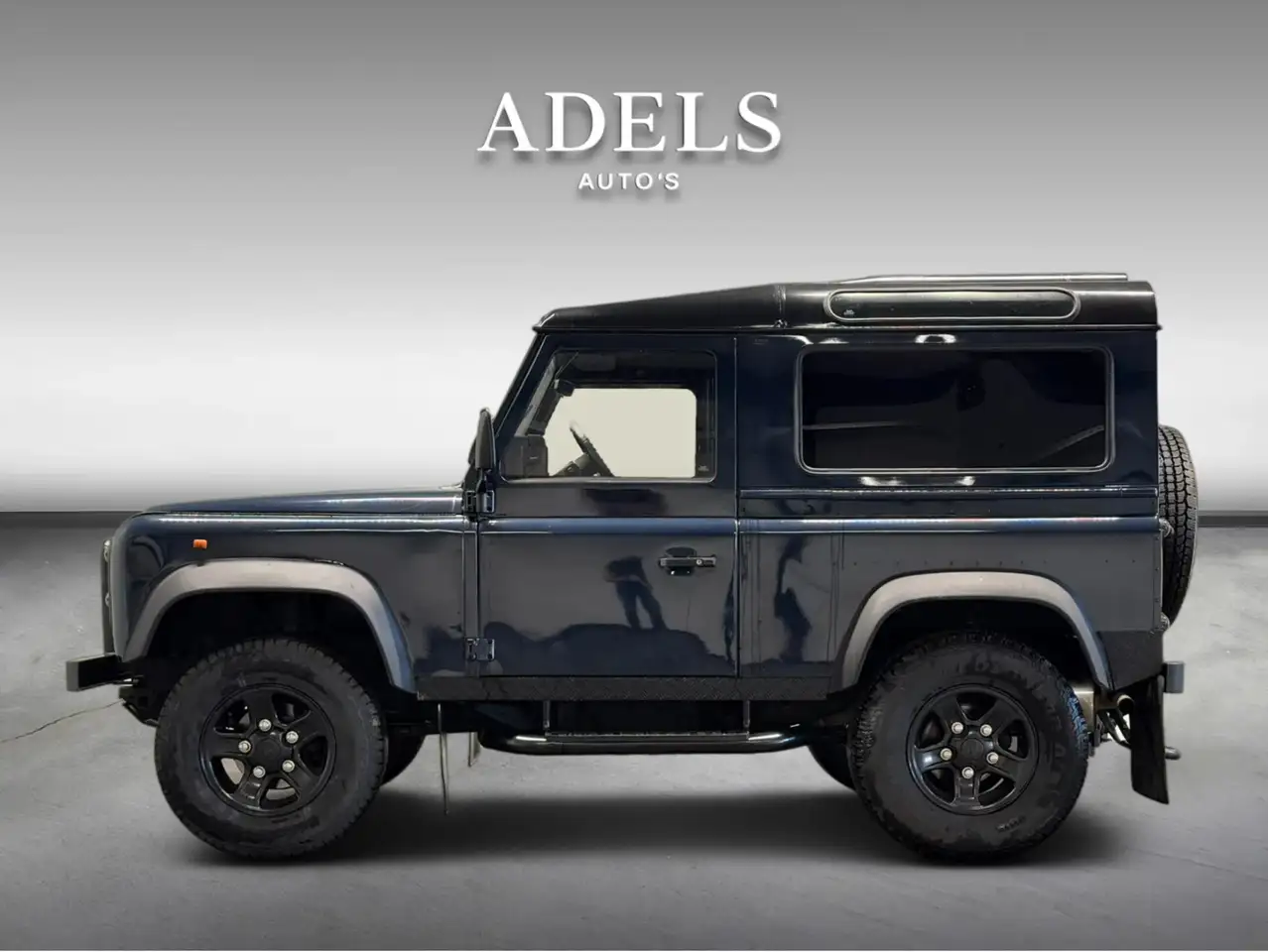 Land Rover Defender 2.0 MPI 90 Grijskenteken ex. Carabinieri Trekhaak, foto 3