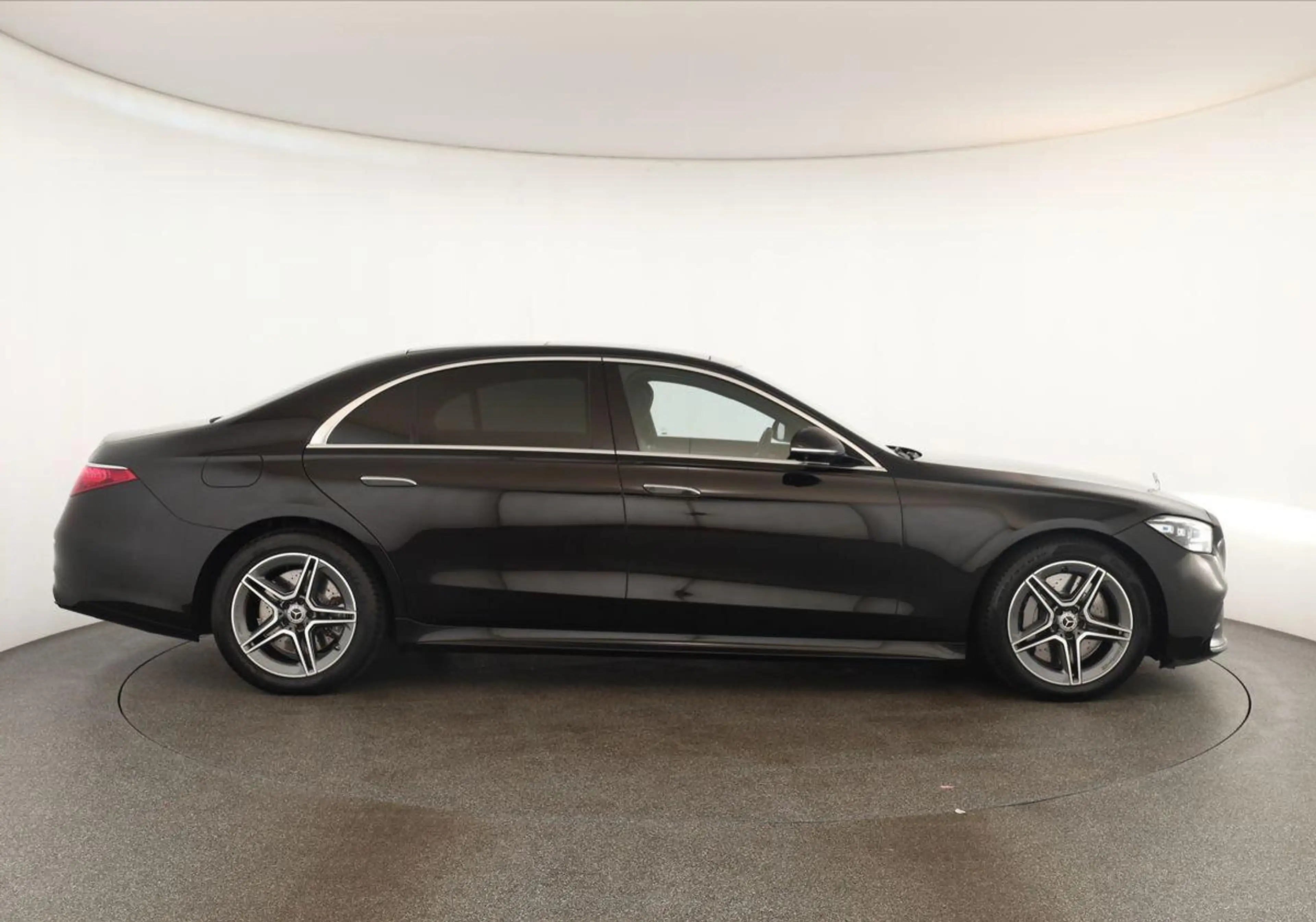 Mercedes-Benz S 580 e lang AMG Nappa DIGITAL Pano HUD HAL 360 — photo 4