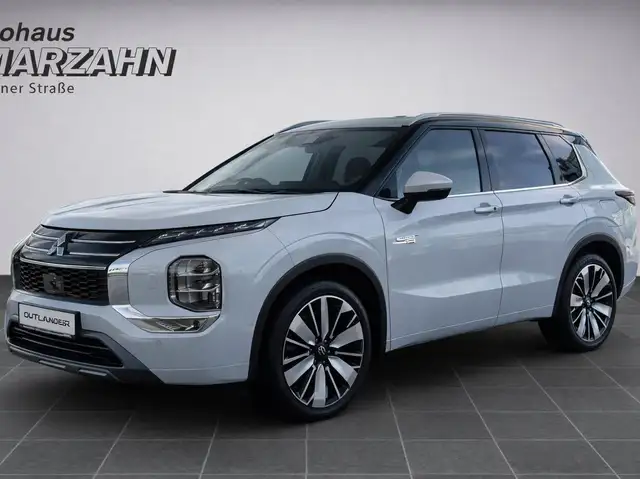 Mitsubishi Outlander 2.4 PHEV 100 kW S-AWC Top