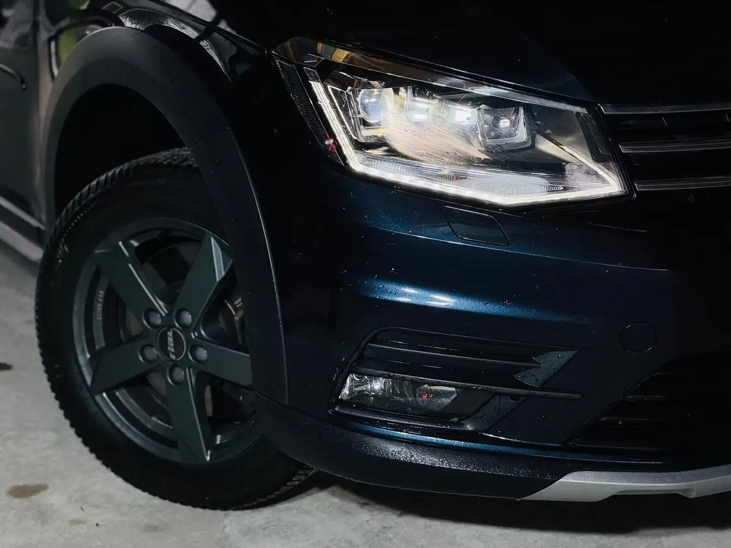 Volkswagen Caddy DSG Alltrack Behindertengerecht-Rampe Azul - 2