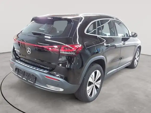Mercedes-Benz Eqa view 4