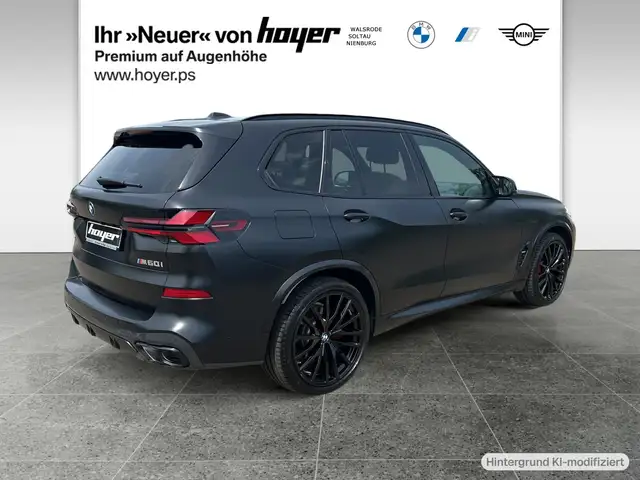 BMW X5 view 2