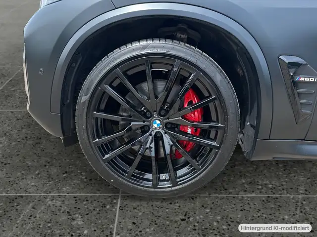 BMW X5 view 10