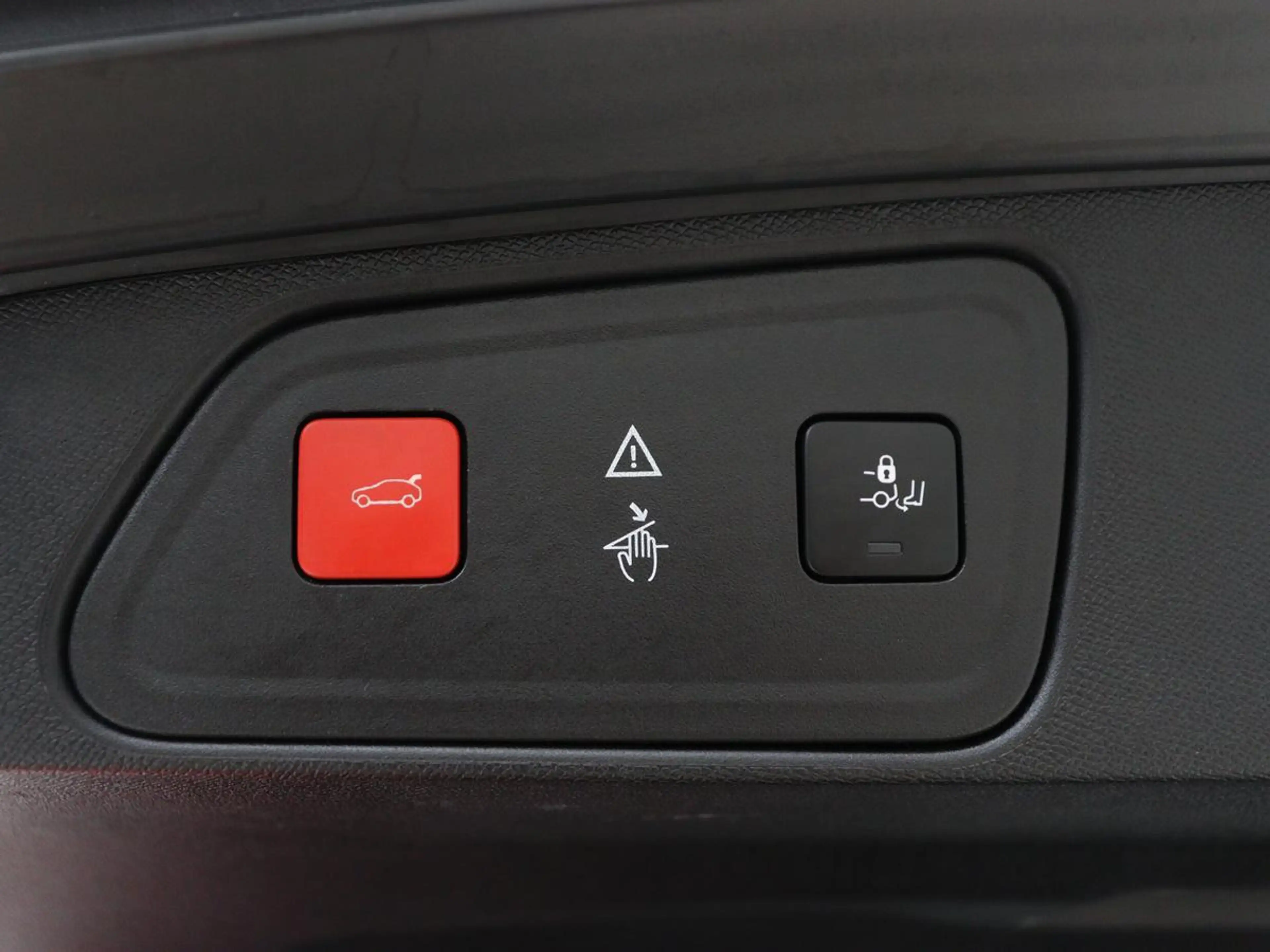 Peugeot 3008 1.6 HYbrid4 300 Première Pack | SOH 93,8% | Panora — photo 35