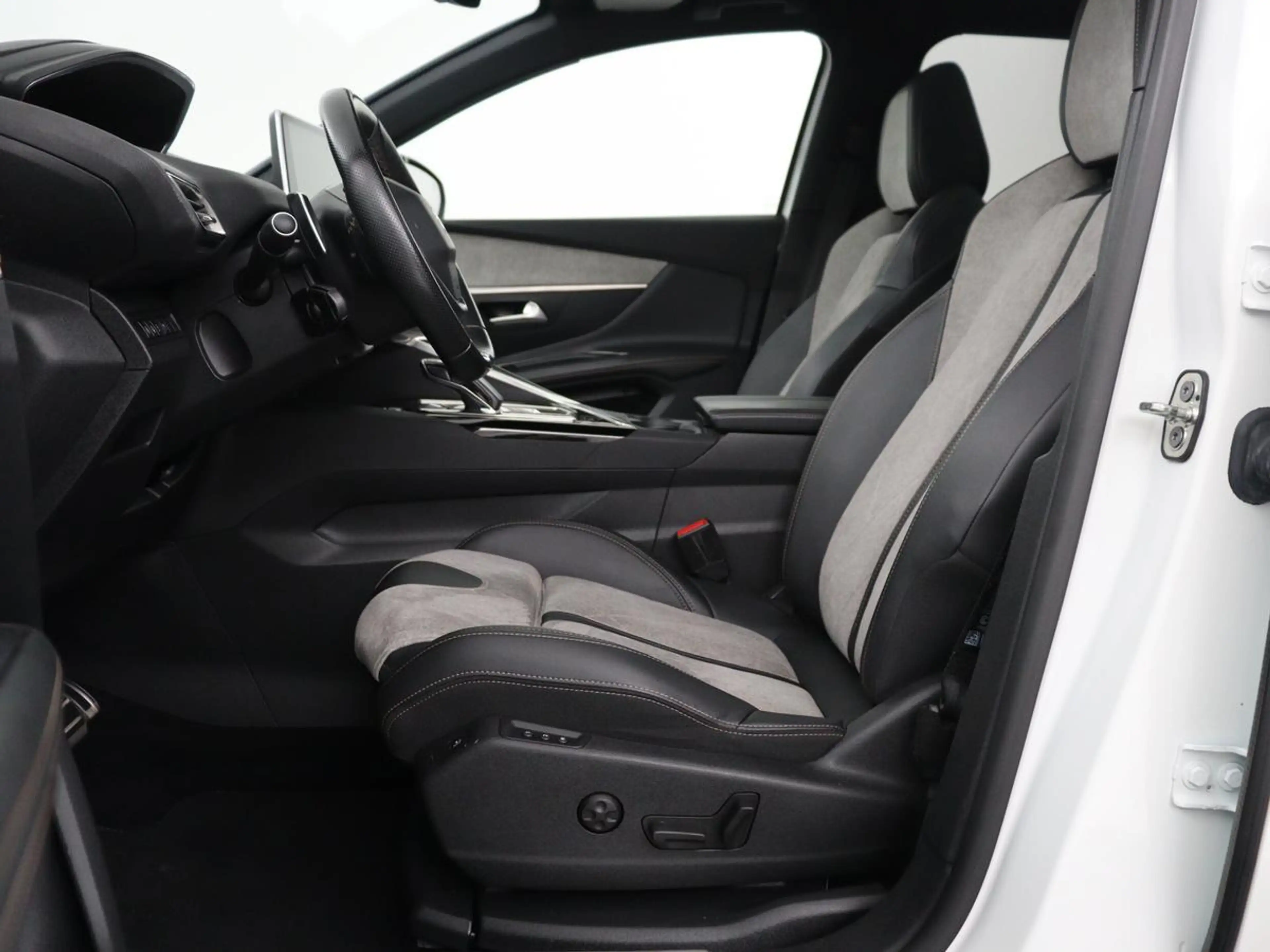Peugeot 3008 1.6 HYbrid4 300 Première Pack | SOH 93,8% | Panora — photo 4