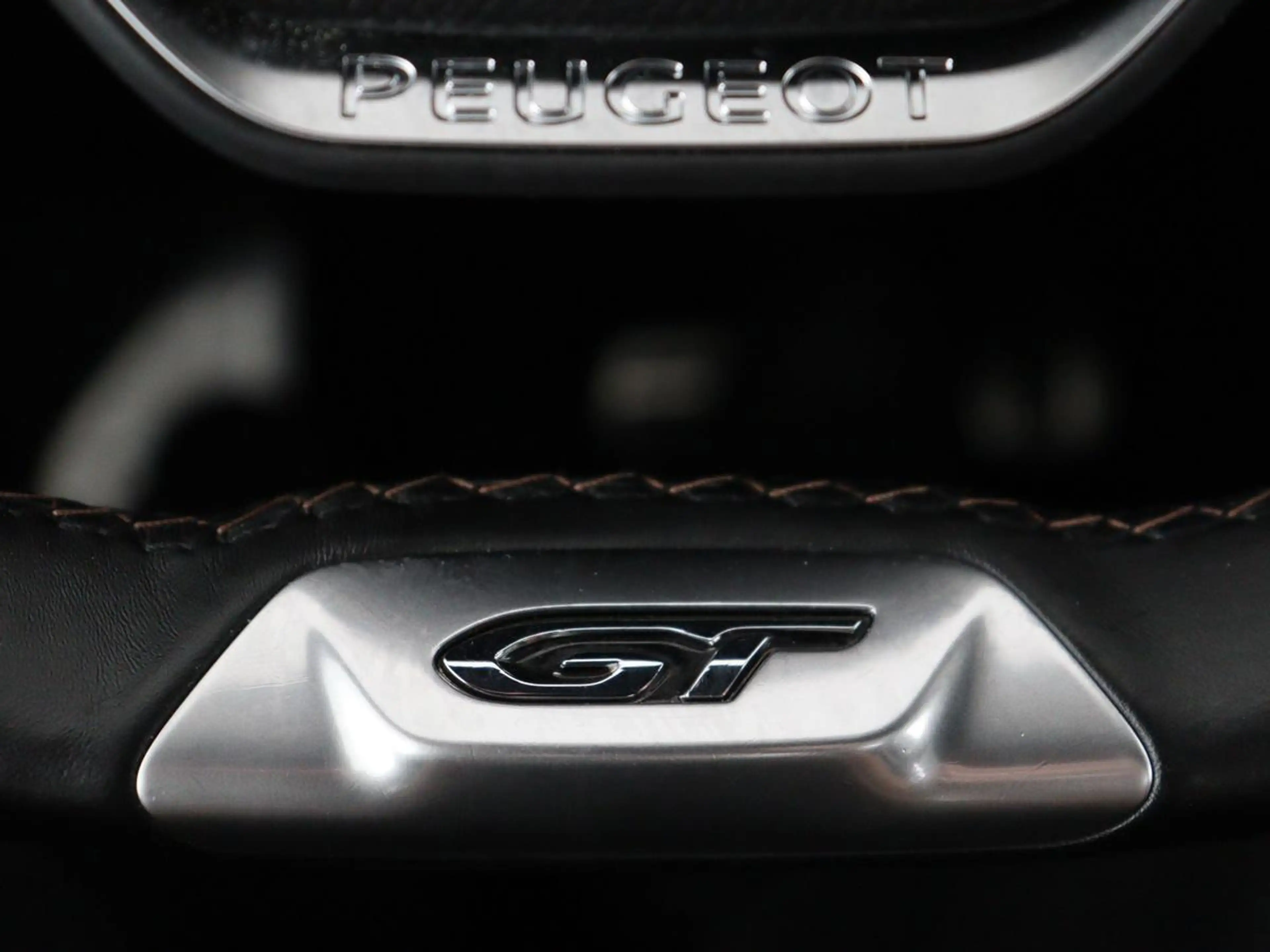 Peugeot 3008 1.6 HYbrid4 300 Première Pack | SOH 93,8% | Panora — photo 15