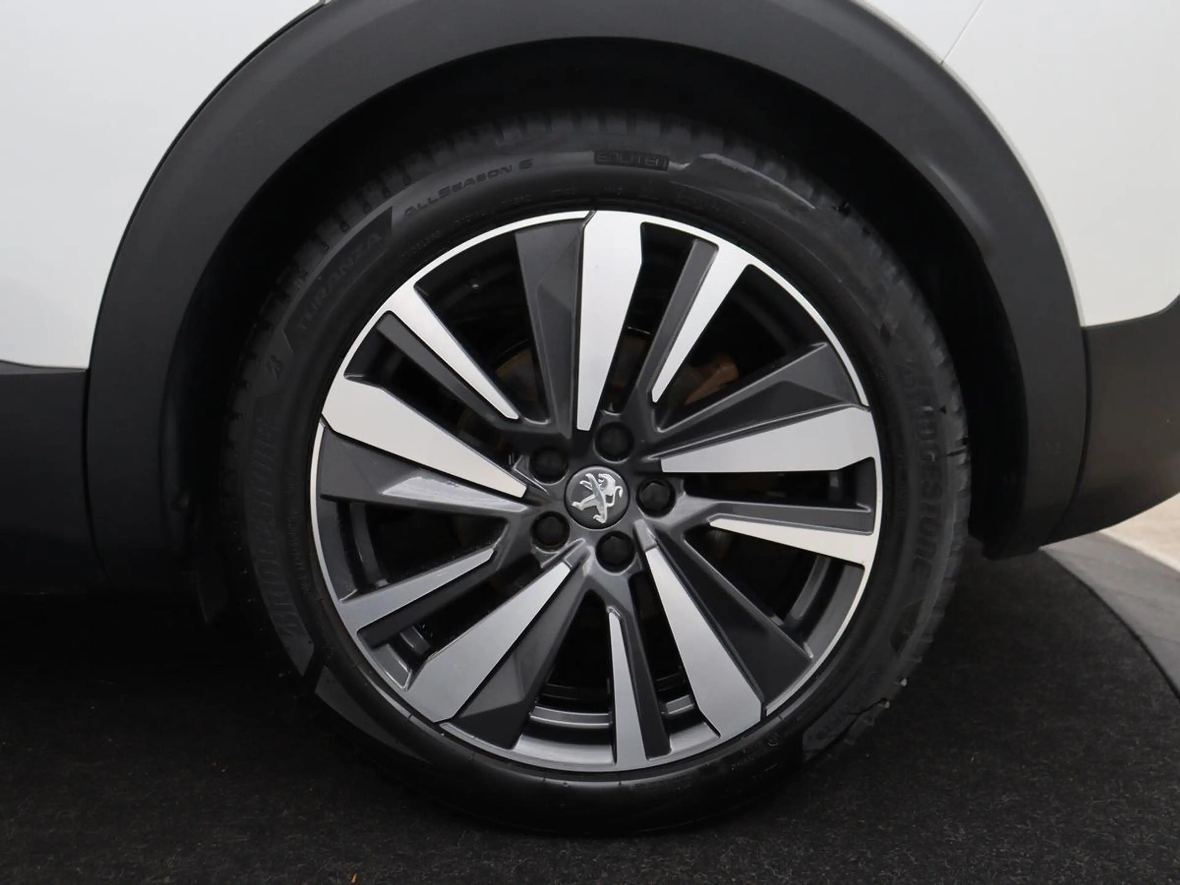 Peugeot 3008 1.6 HYbrid4 300 Première Pack | SOH 93,8% | Panora — photo 38