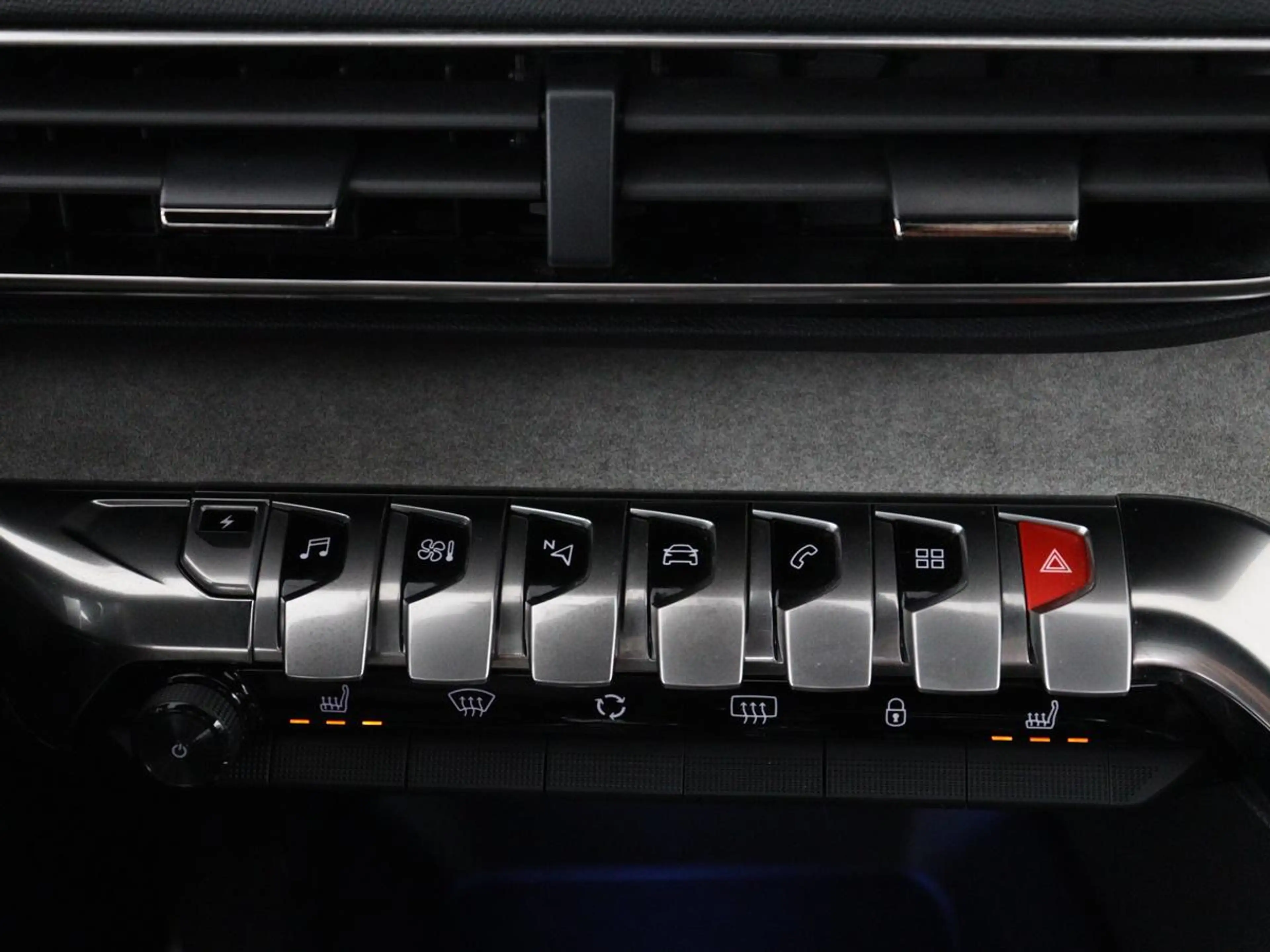 Peugeot 3008 1.6 HYbrid4 300 Première Pack | SOH 93,8% | Panora — photo 24