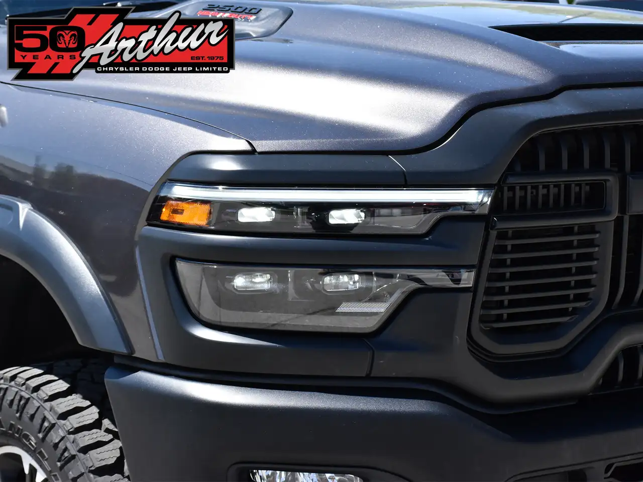RAM 2500 снимка RAM 2500