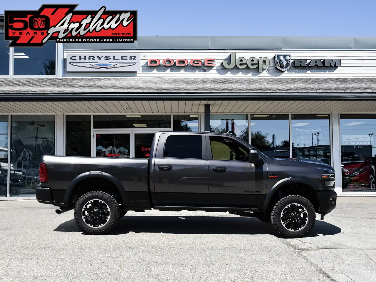 RAM 2500 снимка RAM 2500