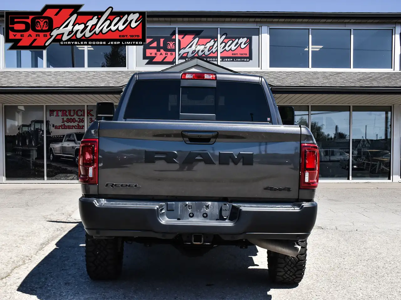 RAM 2500 снимка RAM 2500