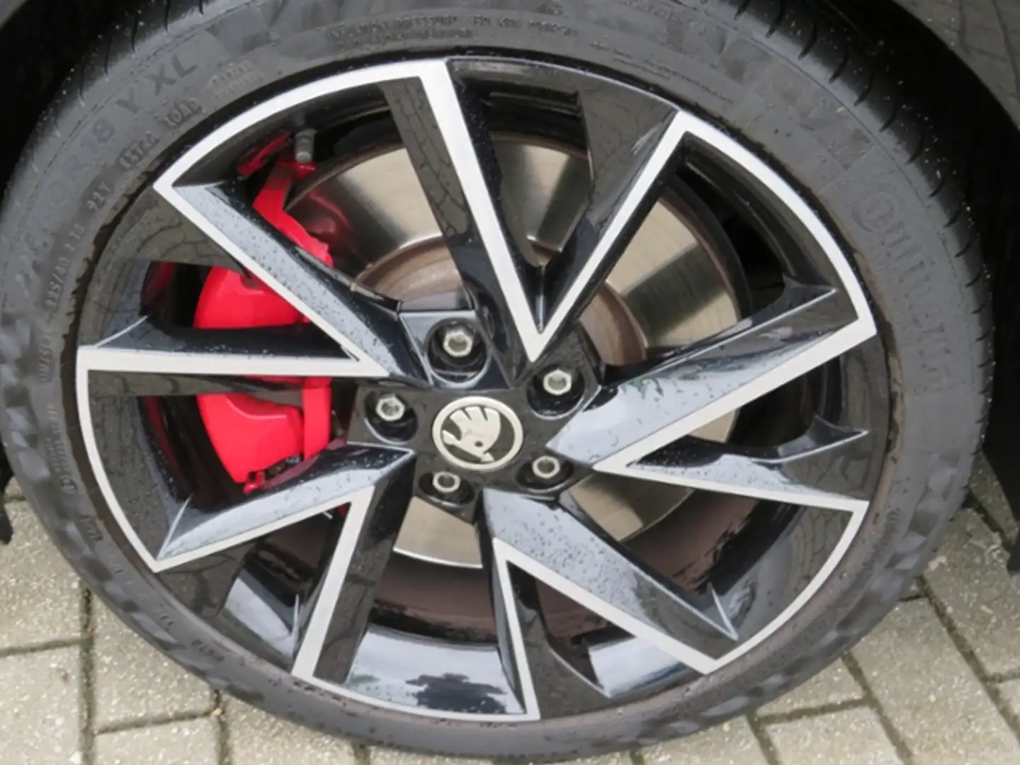 Skoda Octavia Combi RS 245PS DSG AHK var. Ladeb. Schwarz - 2