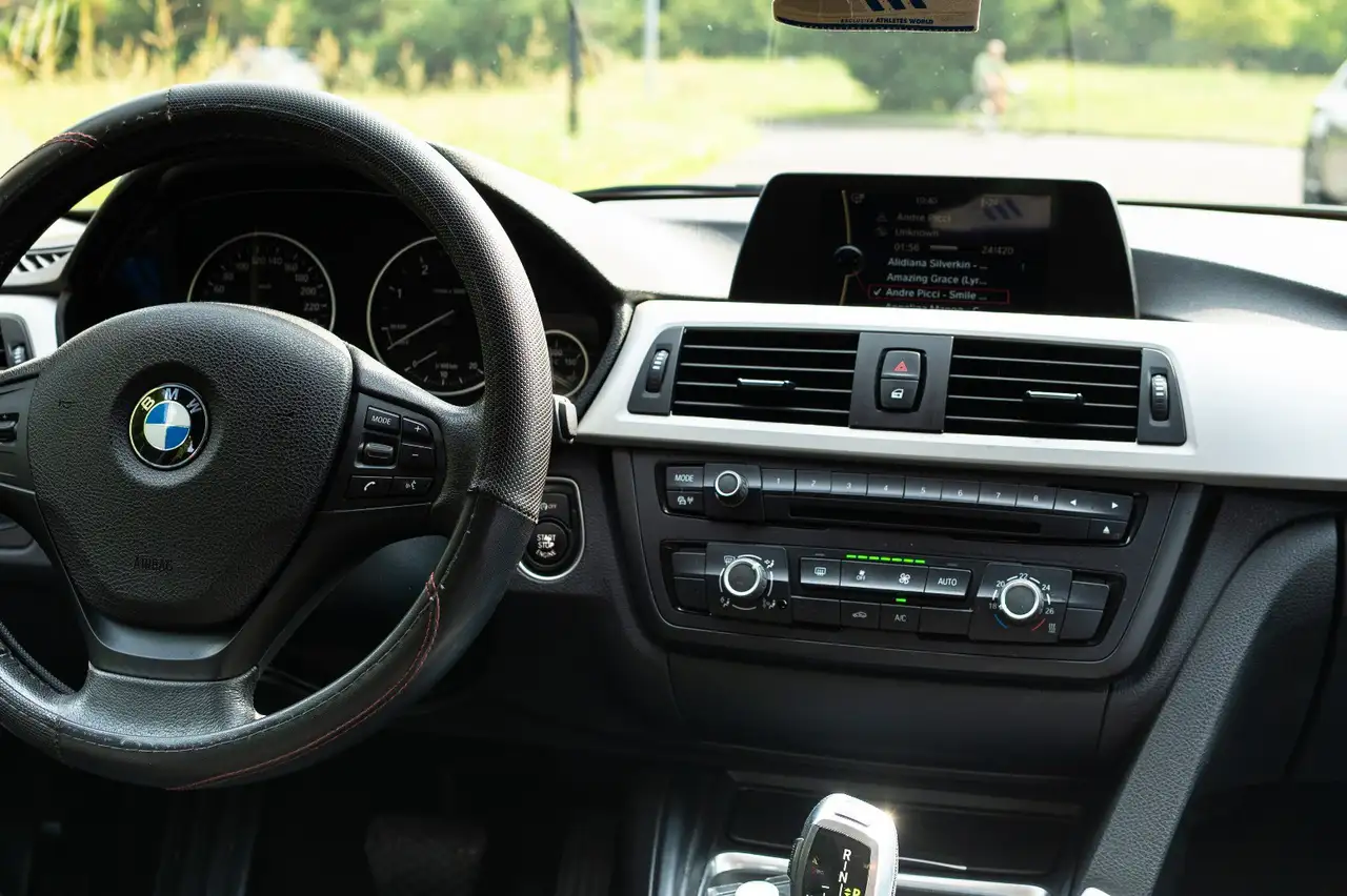 BMW 318tds Touring AUTOMATICA NAVI, foto 9