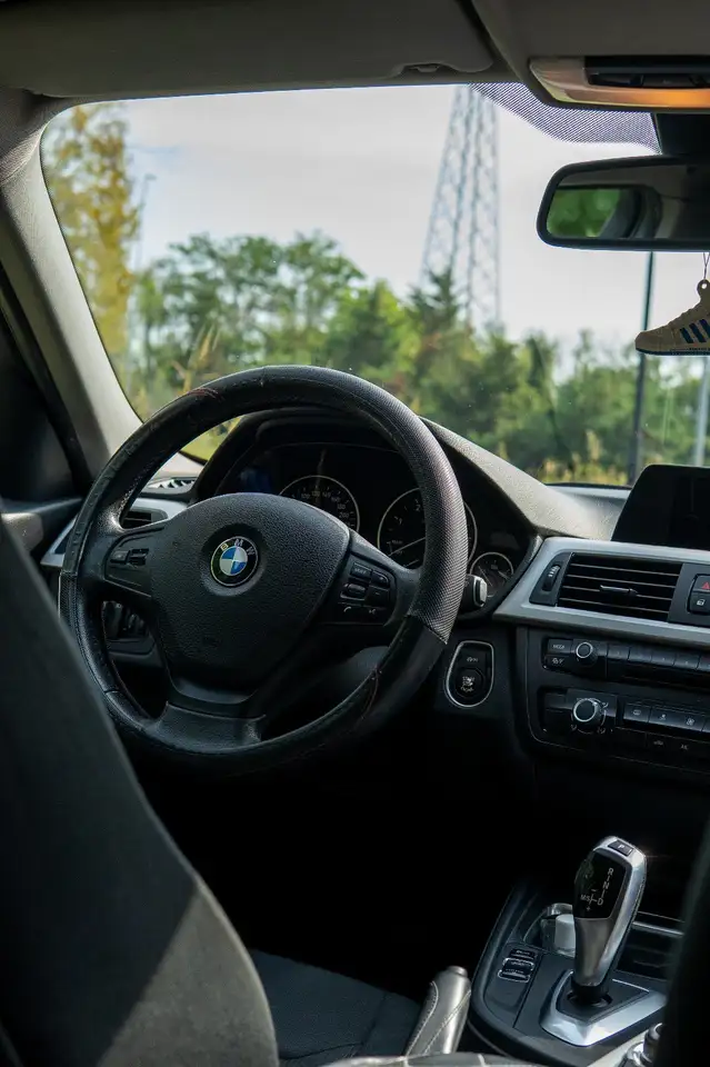 BMW 318tds Touring AUTOMATICA NAVI, foto 12