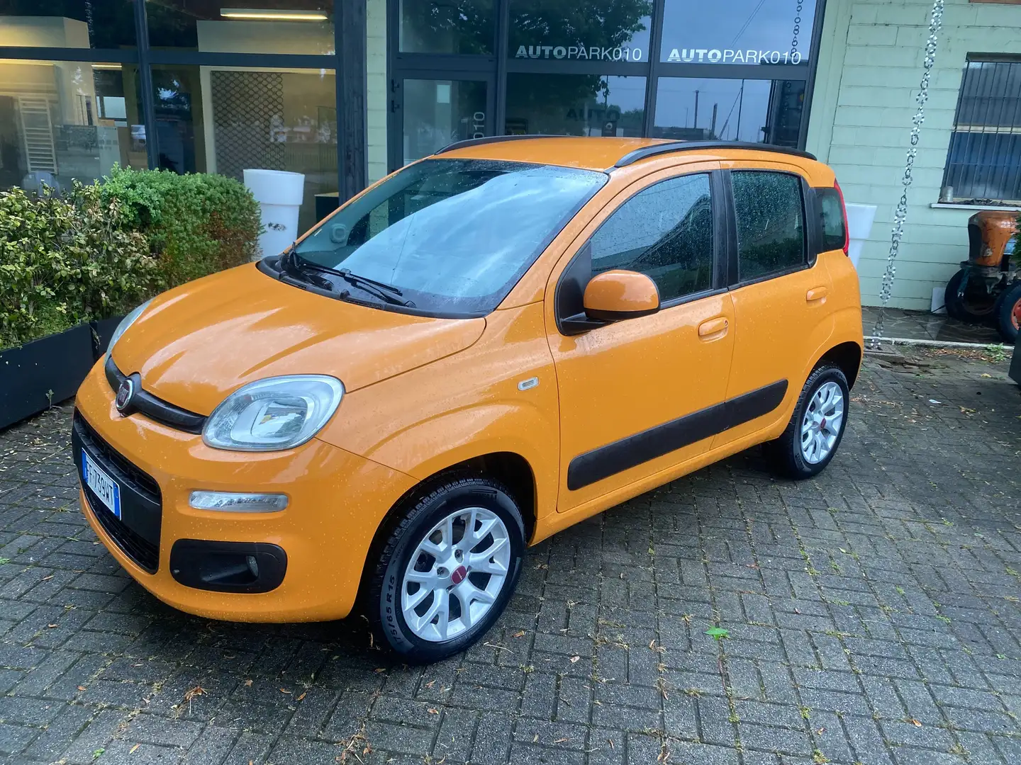 Fiat Panda Panda 0.9 t.air t. natural power Lounge 80cv Oranje - 1