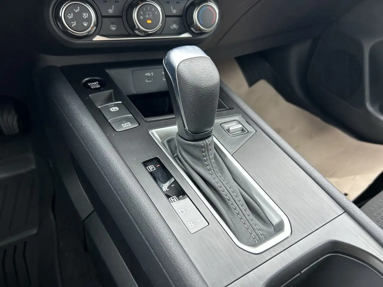 Nissan Kicks снимка Nissan Kicks
