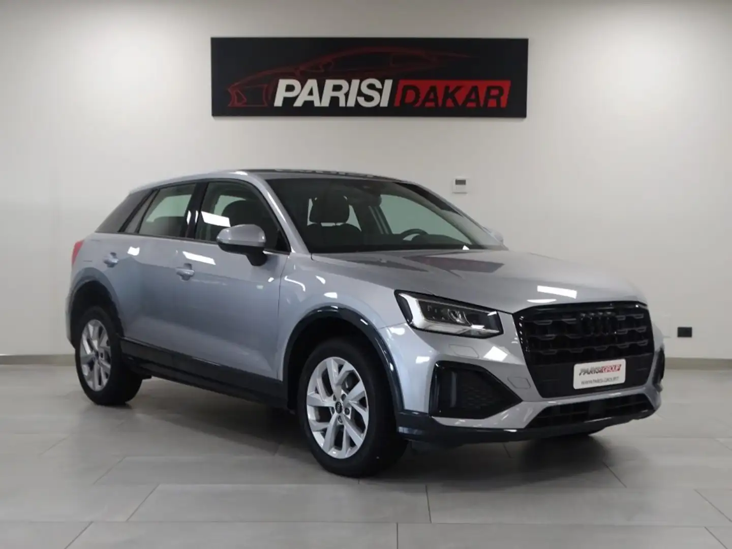 Audi Q2 35 TFSI S tronic Advanced *PROMO PARISI GROUP* Plateado - 2
