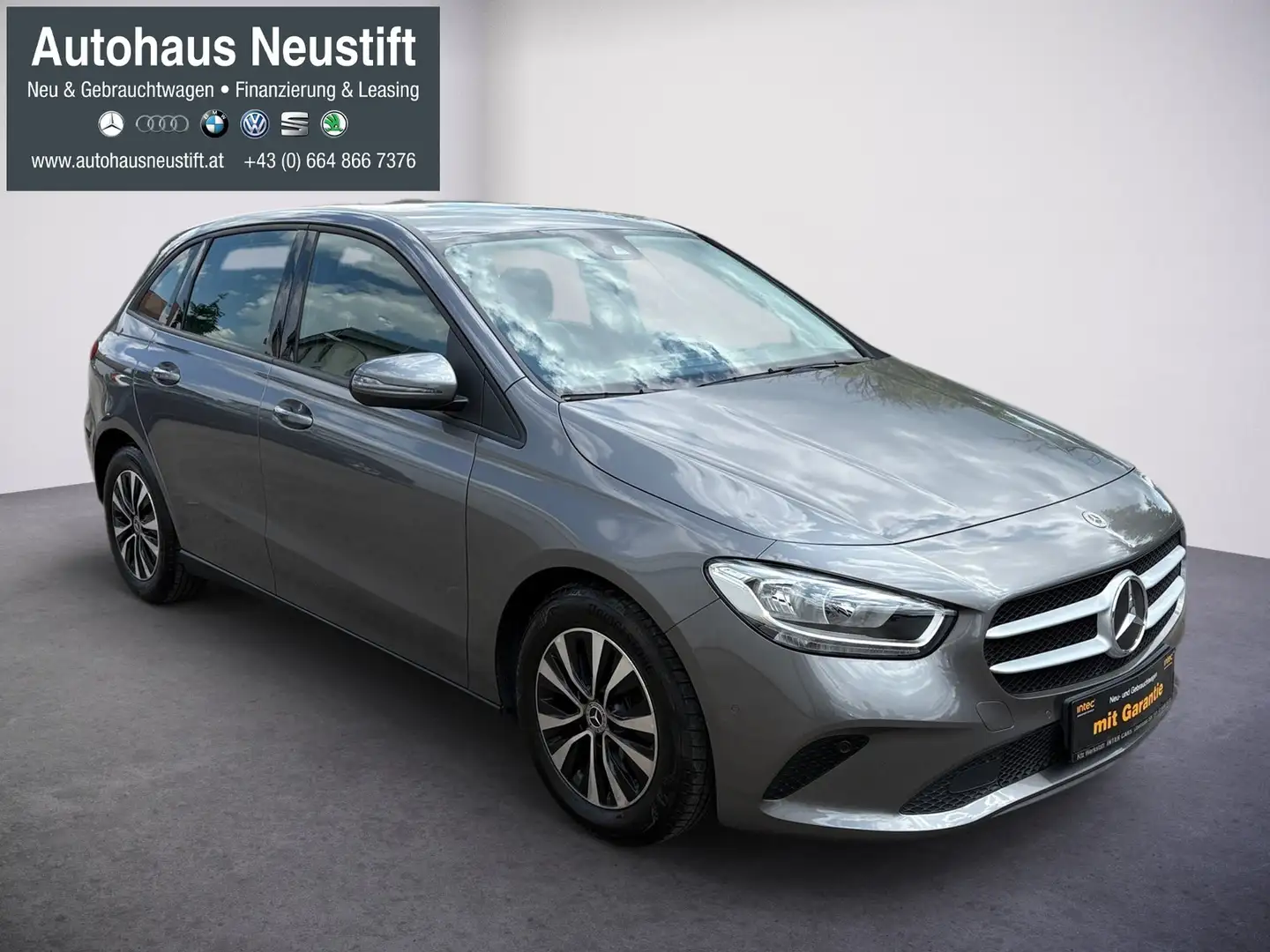 Mercedes-Benz B 180 B 180 d (247.003) Grau - 2