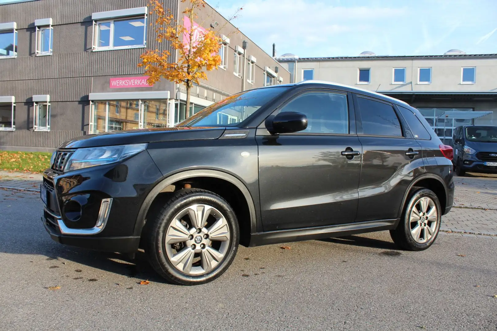 Suzuki Vitara 1.4 Mild-Hybrid Comfort 4x4 Schwarz - 1