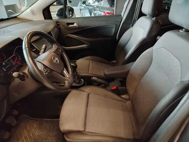 Opel Crossland view 8