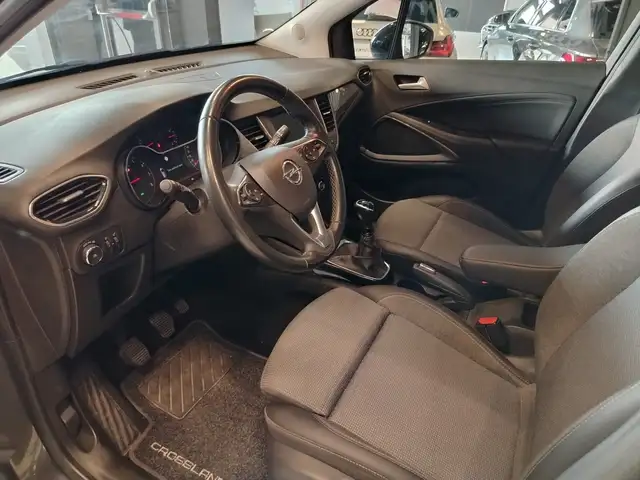 Opel Crossland view 9