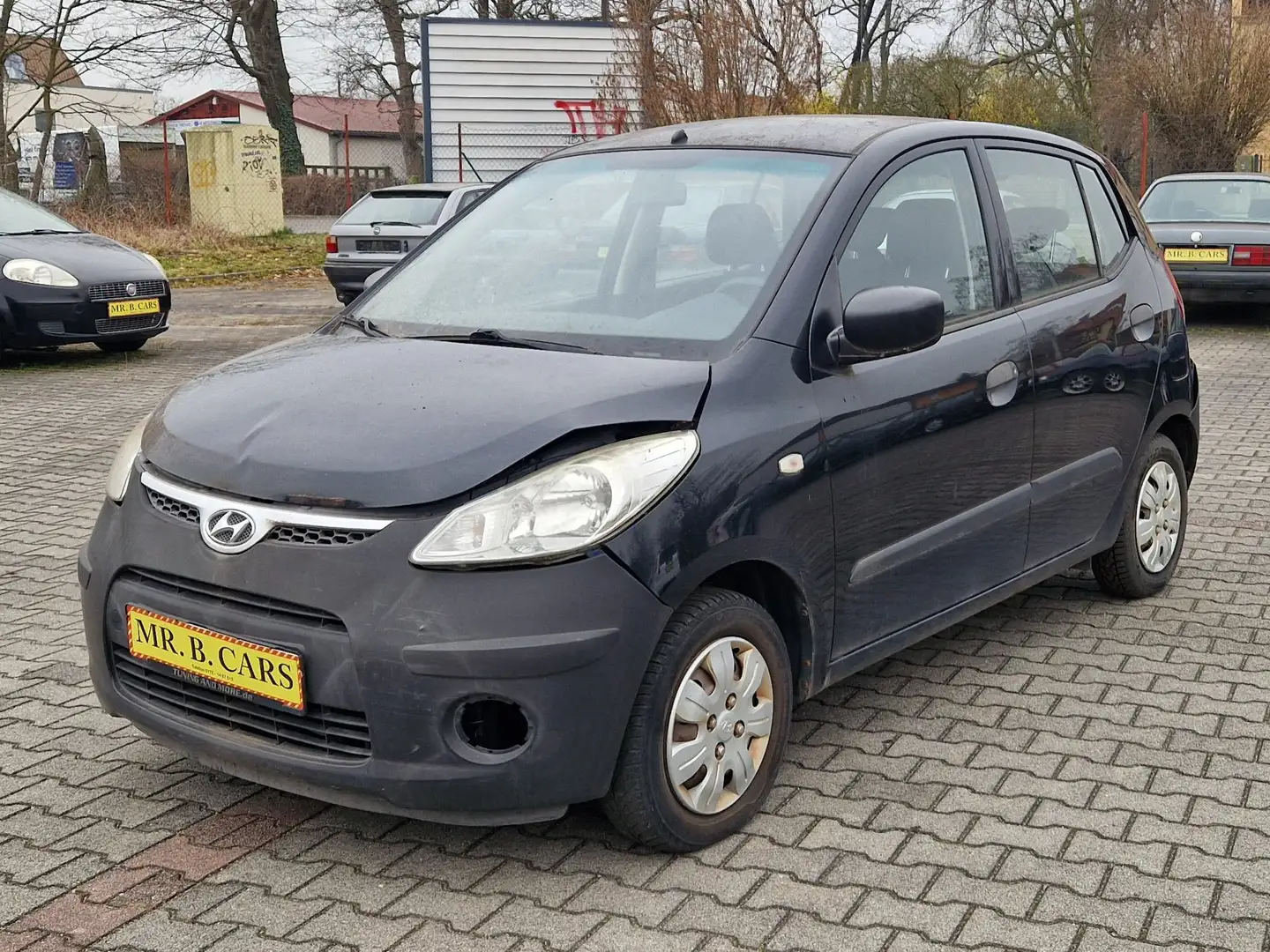Hyundai i10 1.1 Classic Noir - 1