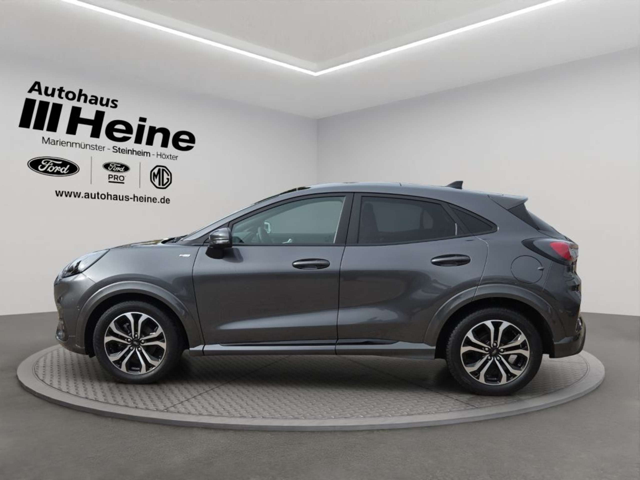 Fahrzeugabbildung Ford Puma ST-LINE X 1.0 Ltr. 125 PS Aut. *B&O*PANO* - mit KI generiert/bearbeitet