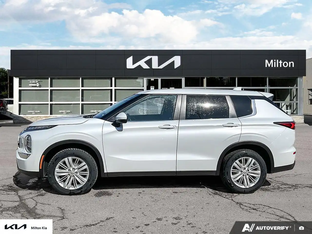 Mitsubishi Outlander снимка Mitsubishi Outlander