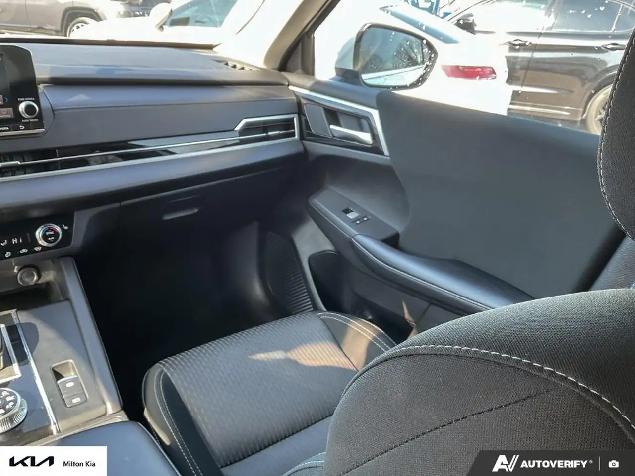 Mitsubishi Outlander снимка Mitsubishi Outlander
