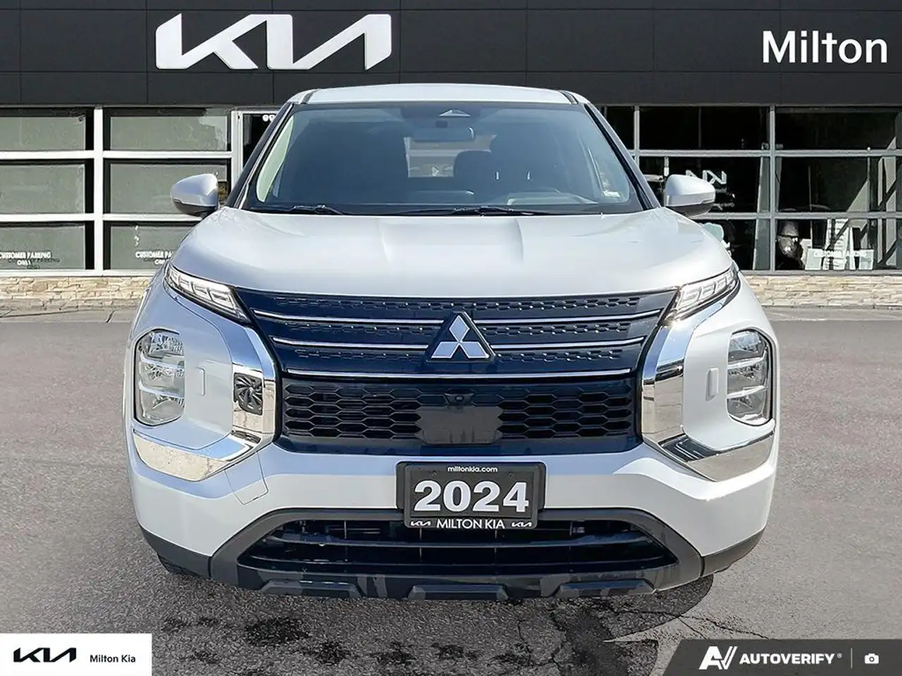 Mitsubishi Outlander снимка Mitsubishi Outlander