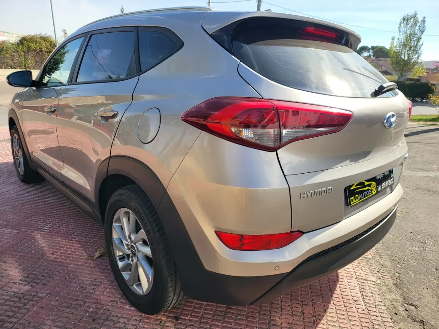 Hyundai TUCSON 1.6CRDI Tecno 4x2 Beige - 2