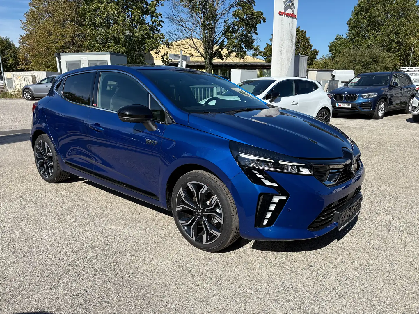 Mitsubishi Colt 1,6 HEV Intense Aut. YUKI Blau - 1