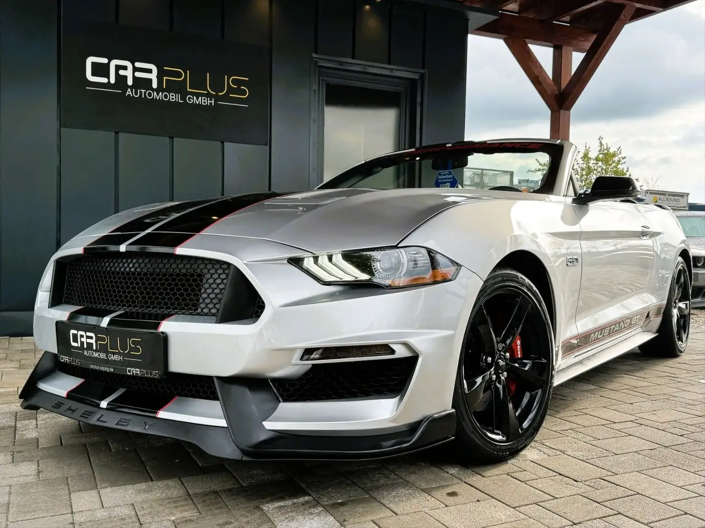 Ford Mustang Shelby GT 500 5.0 V8 Premium Performance Silber - 1