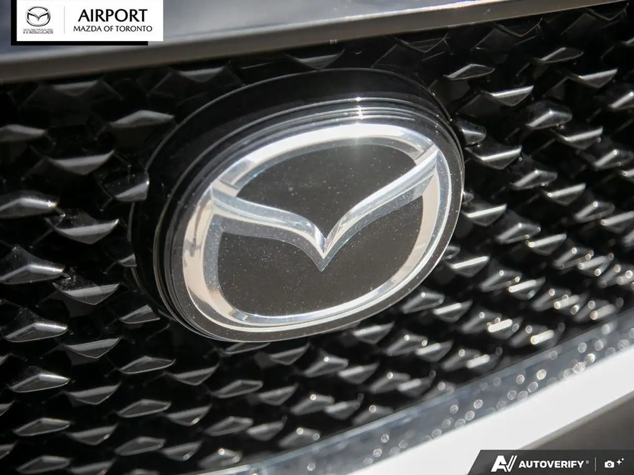 Mazda CX-30 снимка Mazda CX-30