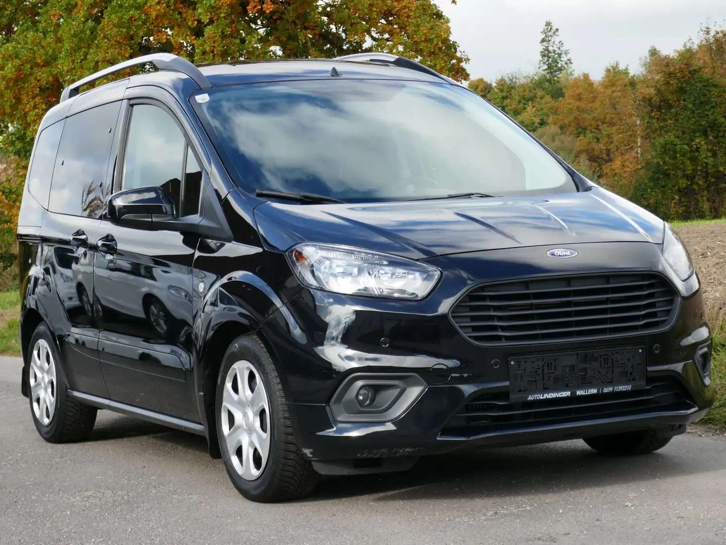 Ford Tourneo Courier Trend Schwarz - 2