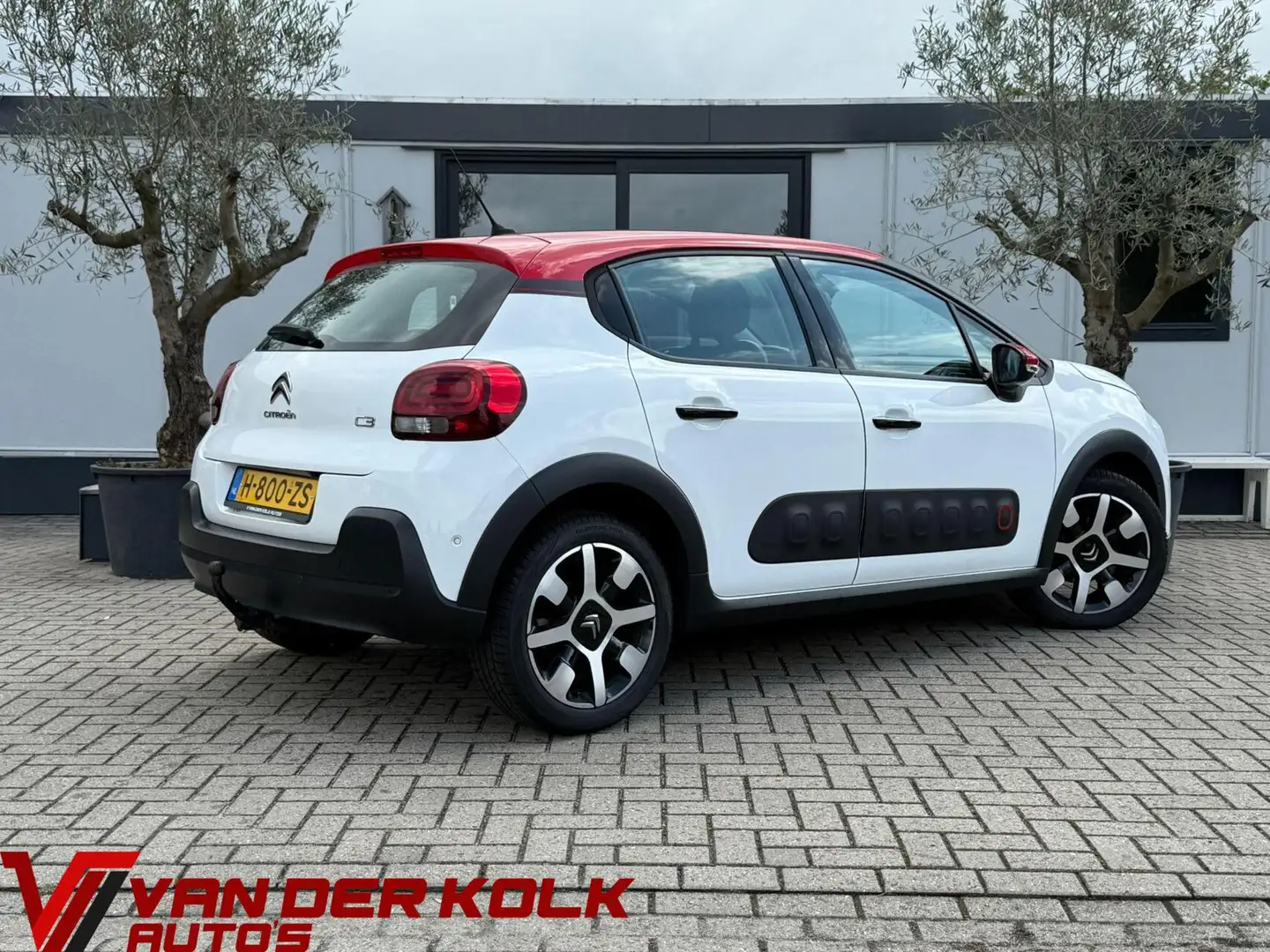 Citroen C3 1.2 PureTech Feel Camera Navi Climate Trekhaak Wit - 2