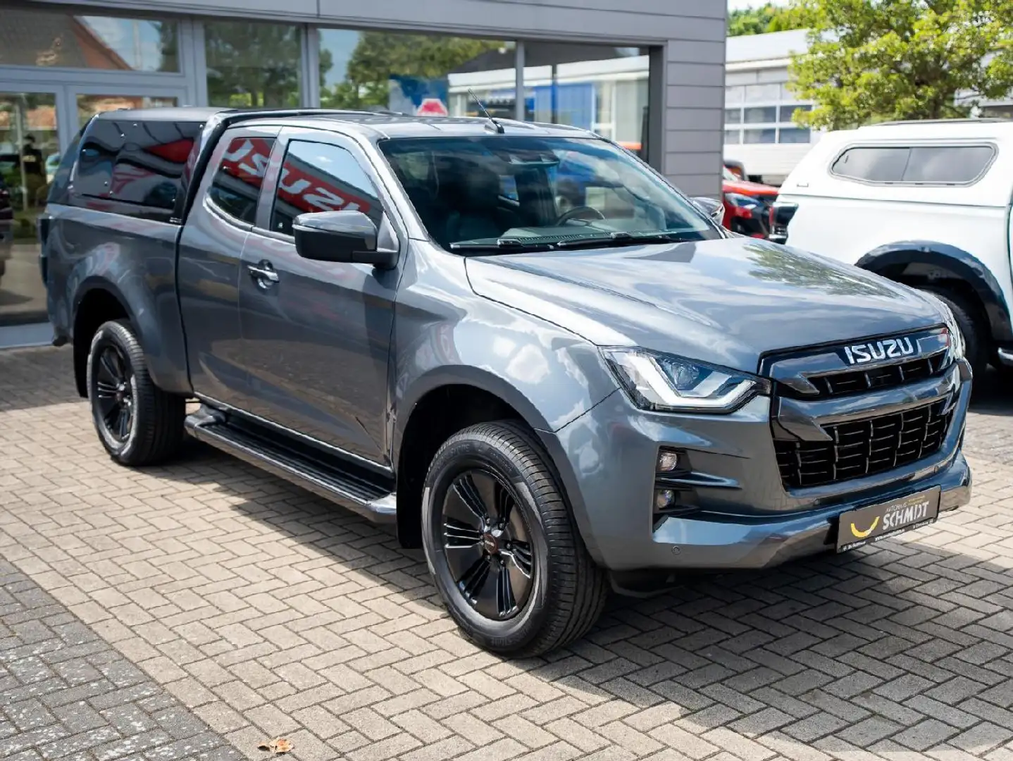Isuzu D-Max Space Cab 4WD LSE Grau - 2