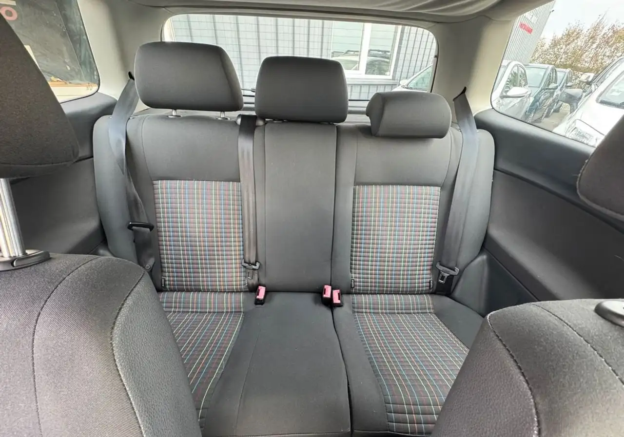 Volkswagen Polo Citadine 5 portes — photo 4