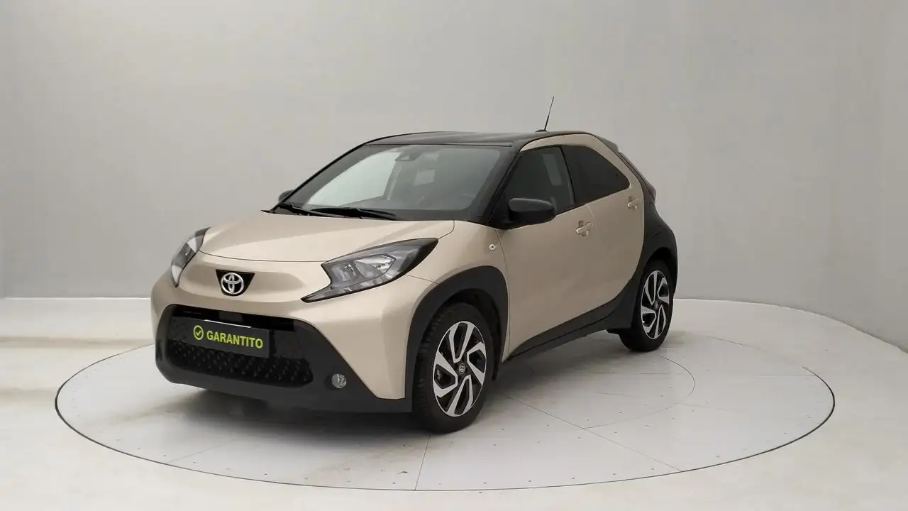 Toyota Aygo X 1.0 Trend 72cv 2023 — миниатюра 1