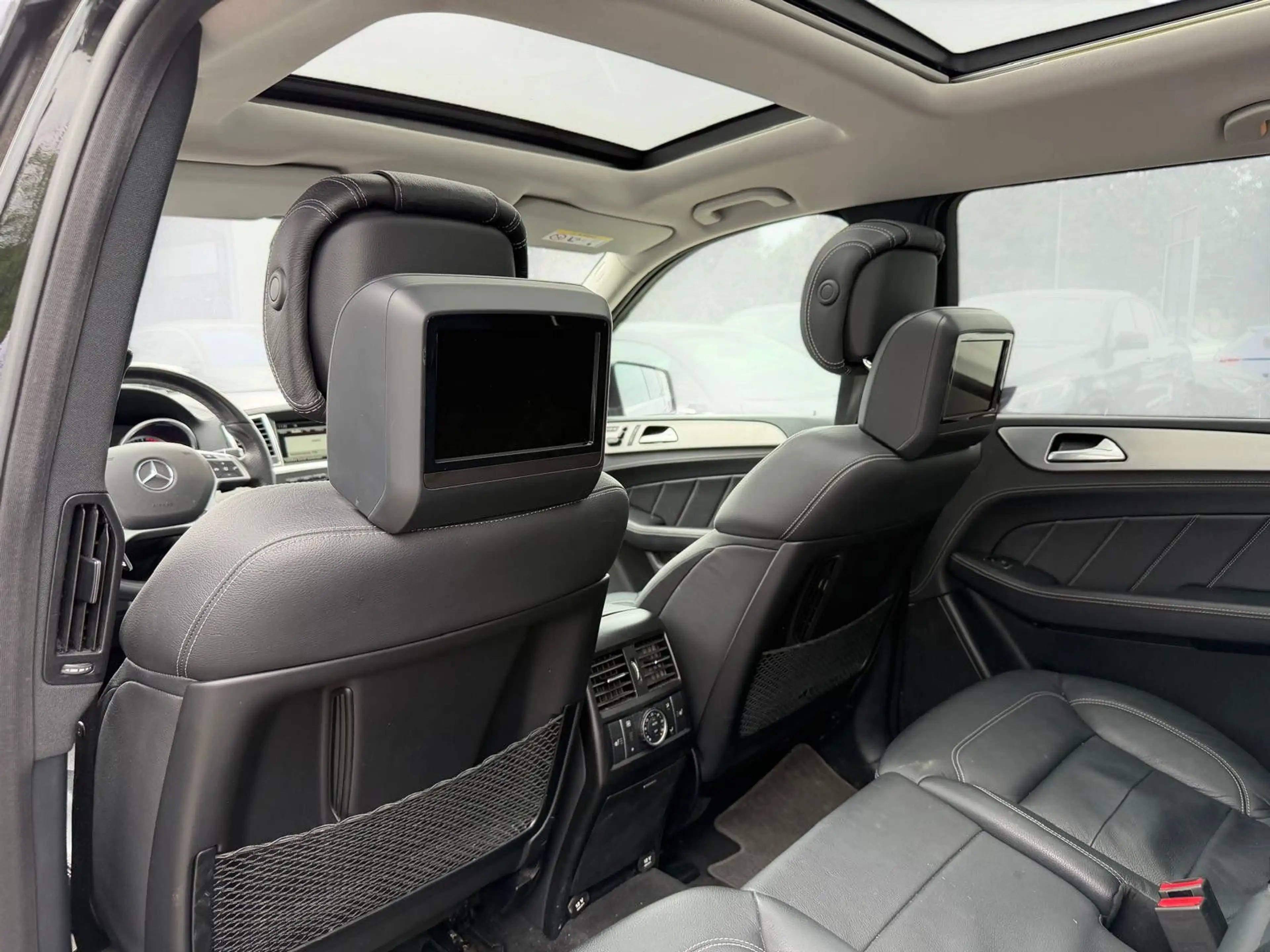Mercedes-Benz GL 350 BT 4Matic*MAXIVOLL*2.HD*SCHECKHEFT — photo 9