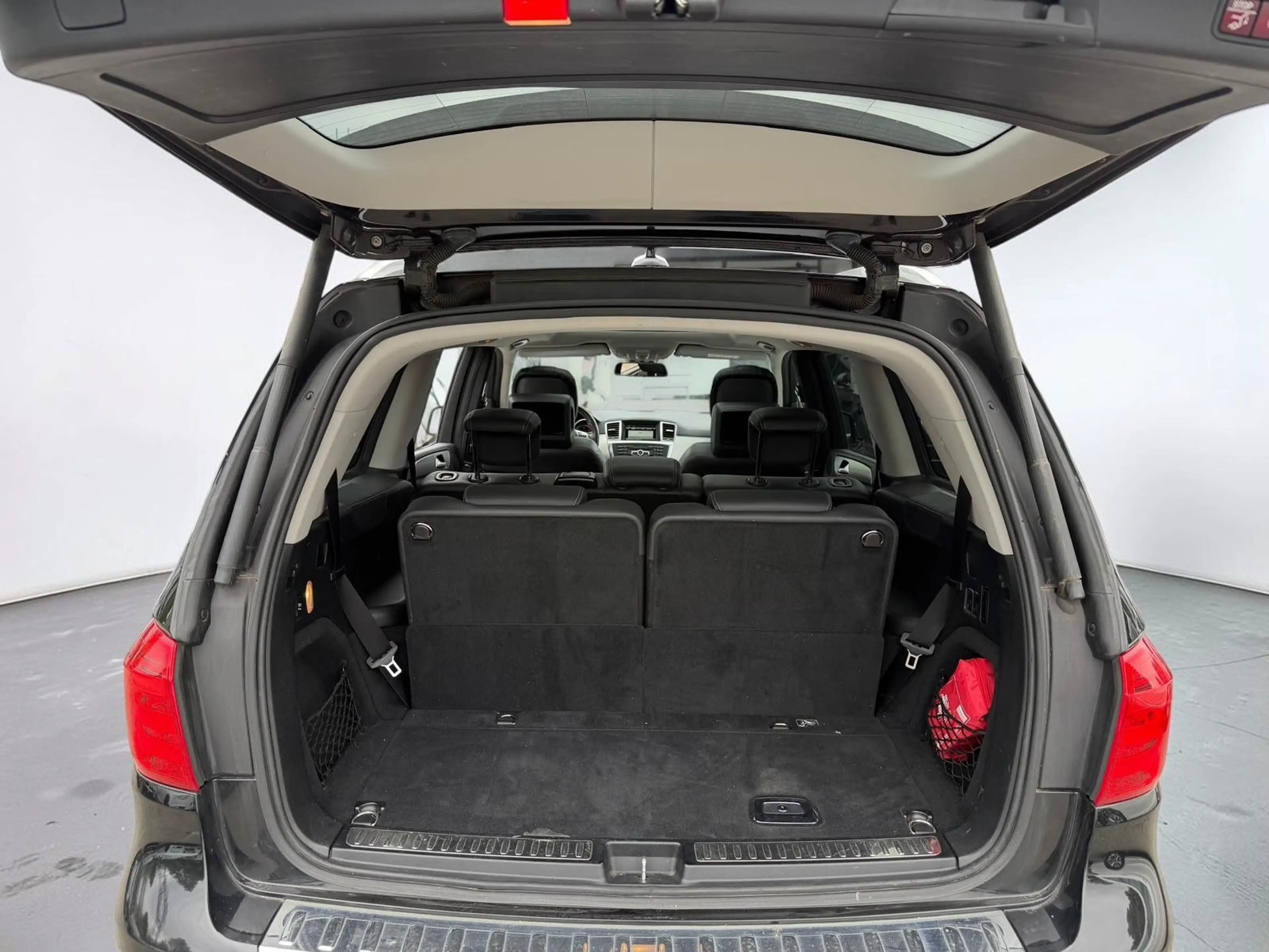 Mercedes-Benz GL 350 BT 4Matic*MAXIVOLL*2.HD*SCHECKHEFT — photo 11