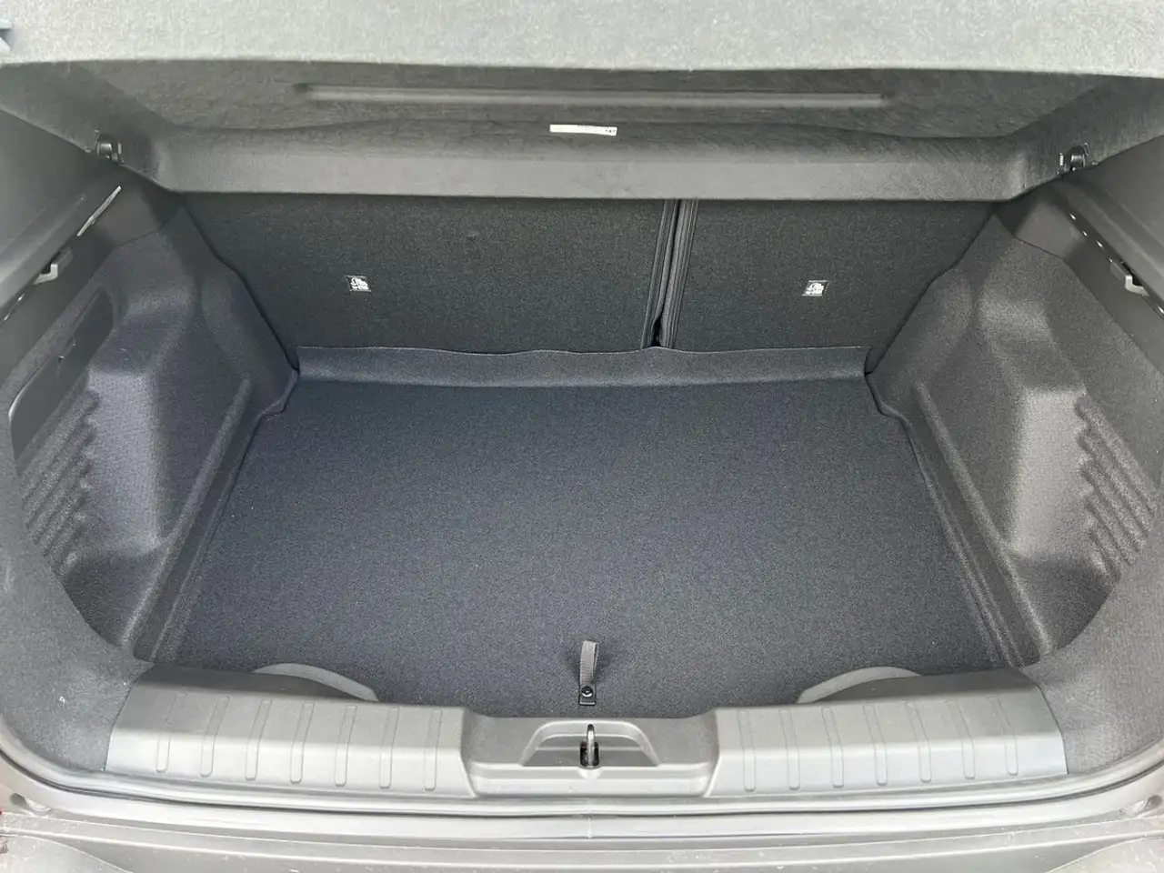 Jeep Avenger 1.2 Turbo e-Hybrid MHEV Longitude, миниатюра 7