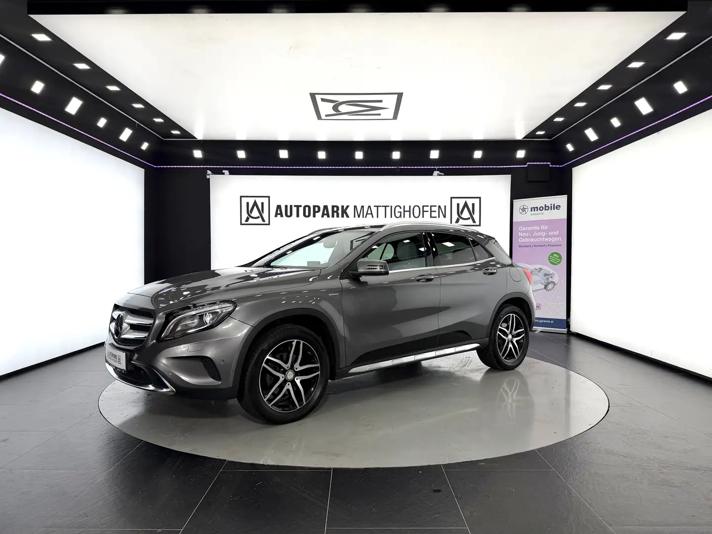 Mercedes-Benz GLA 200 d 4Matic Aut. *KAMERA*XENON*NAVI* Grau - 2