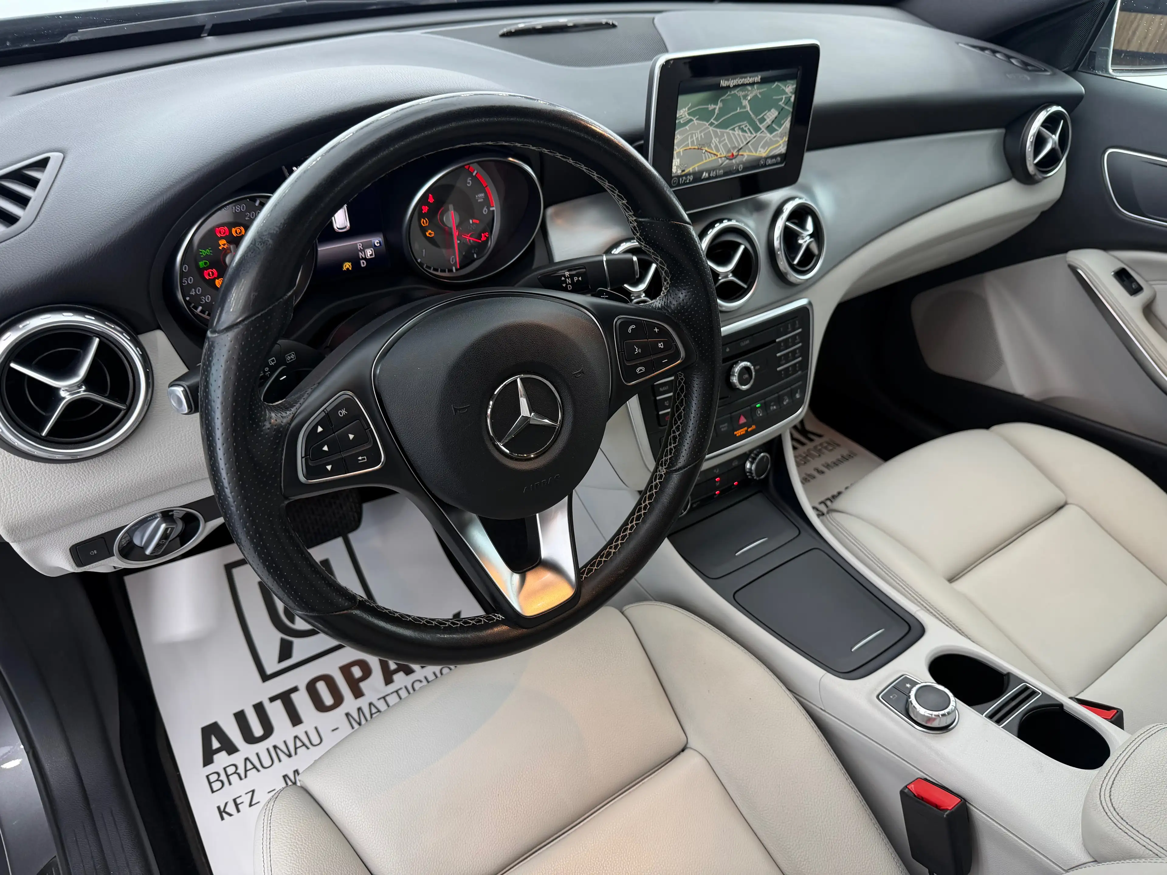 Mercedes-Benz GLA 200 d 4Matic Aut. *KAMERA*XENON*NAVI* — photo 13